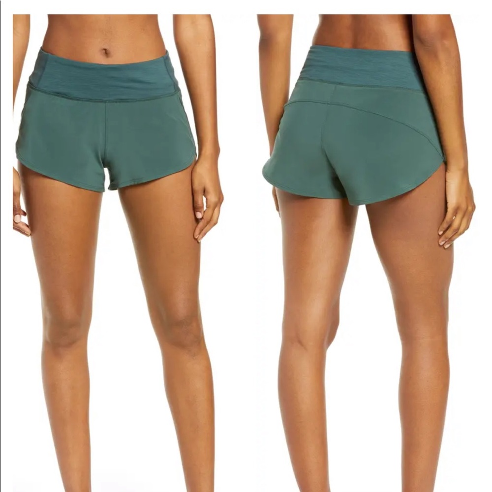 Outdoor voices Hudson 2.5 inch shorts